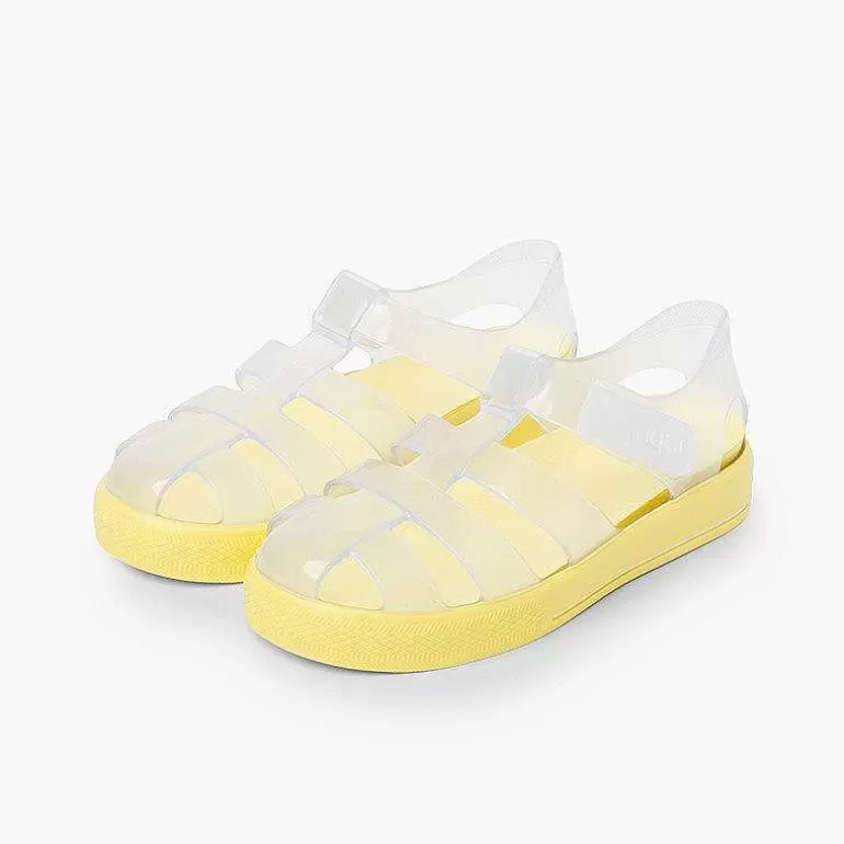 Store Jelly Shoes With Loop Fasteners Colored Sole Girls Jelly Sandals And Beachwear
