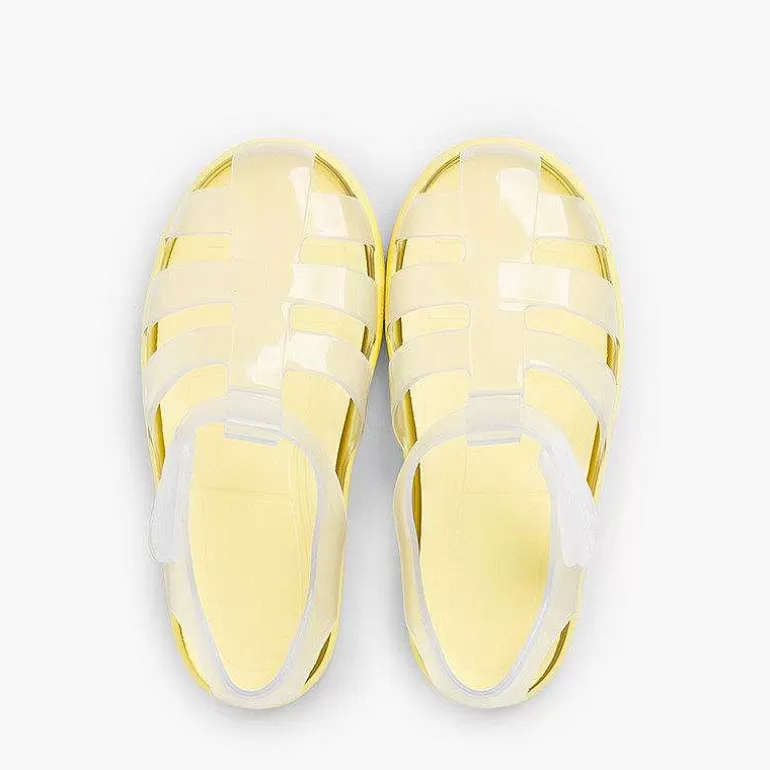 Store Jelly Shoes With Loop Fasteners Colored Sole Girls Jelly Sandals And Beachwear