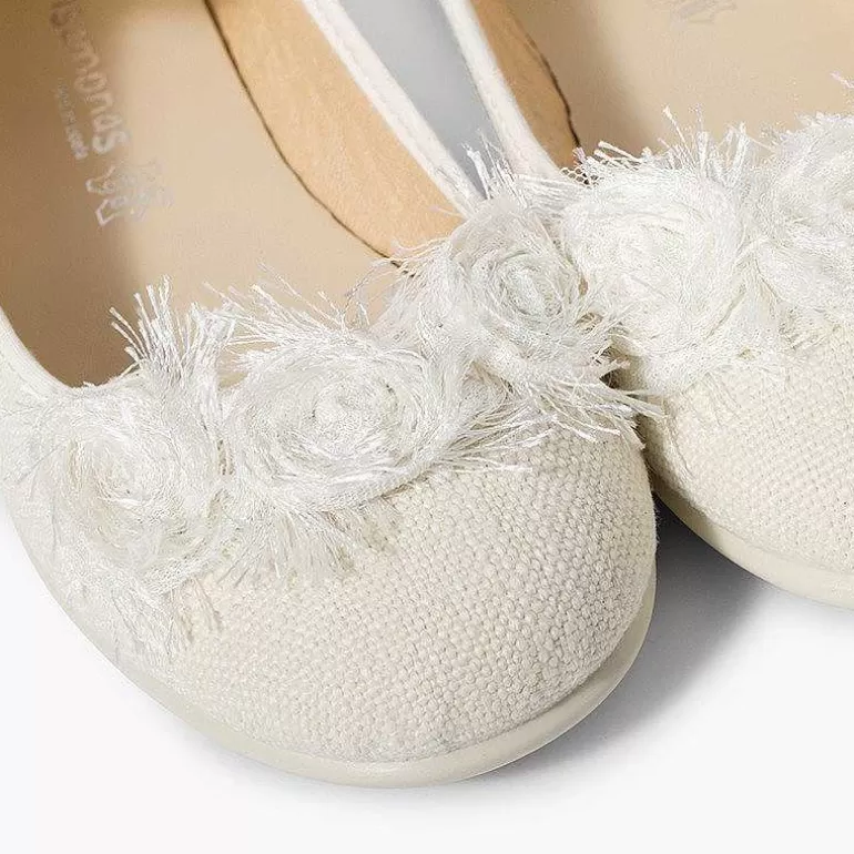 Cheap Linen Ballet Pumps With Ankle Strap And Flower Decoration Girls Communion Shoes